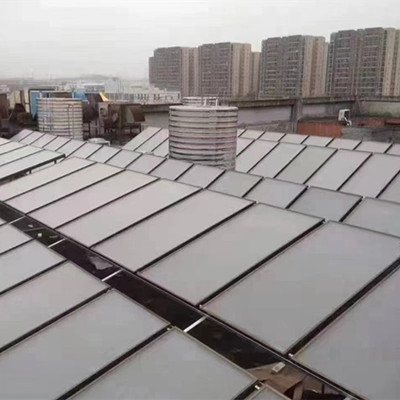 Flat-Plate solar water heaters with high-efficiency heat collection and snow-melting and cold-resist