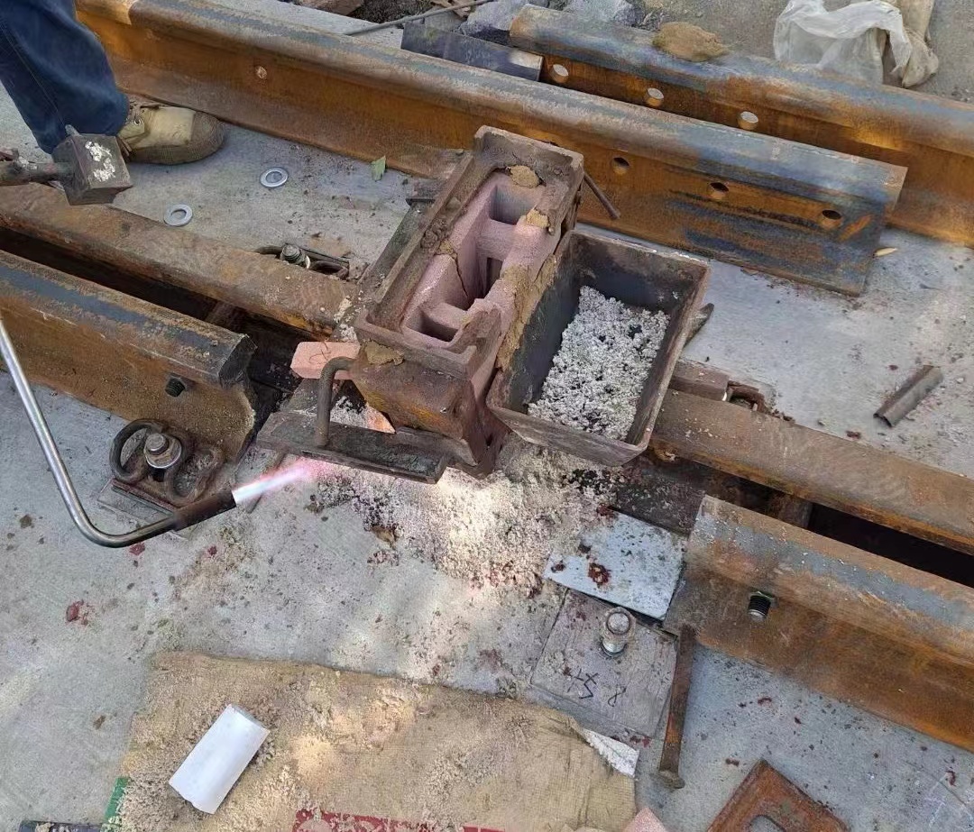 Rail aluminum thermal welding, aluminum thermal welding, seamless aluminum thermal welding