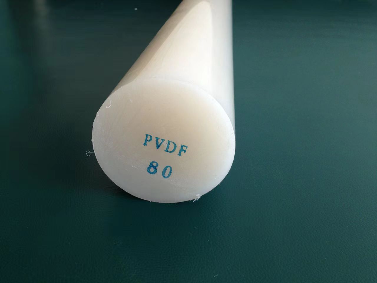 PVDF rod—images and specifications Performance & applications Photos PVDF rod—images and specificati