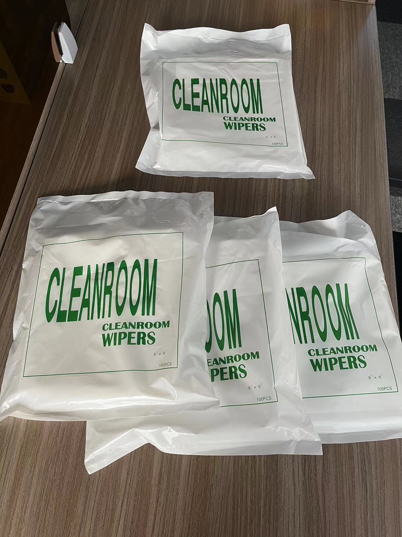 Supply of Industrial Dust-Free Wiping Paper