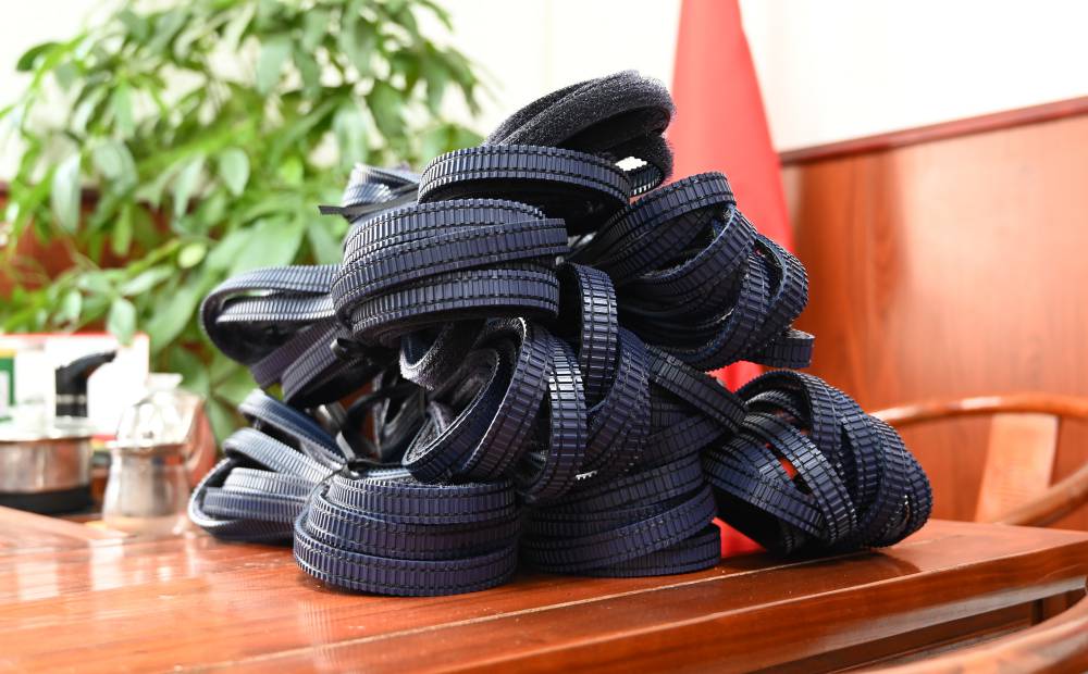 HISEBBERG Sole Washing Machine Belt Brush Cleaning Machine 2090 Synchronous Belt Conveyor Imported N