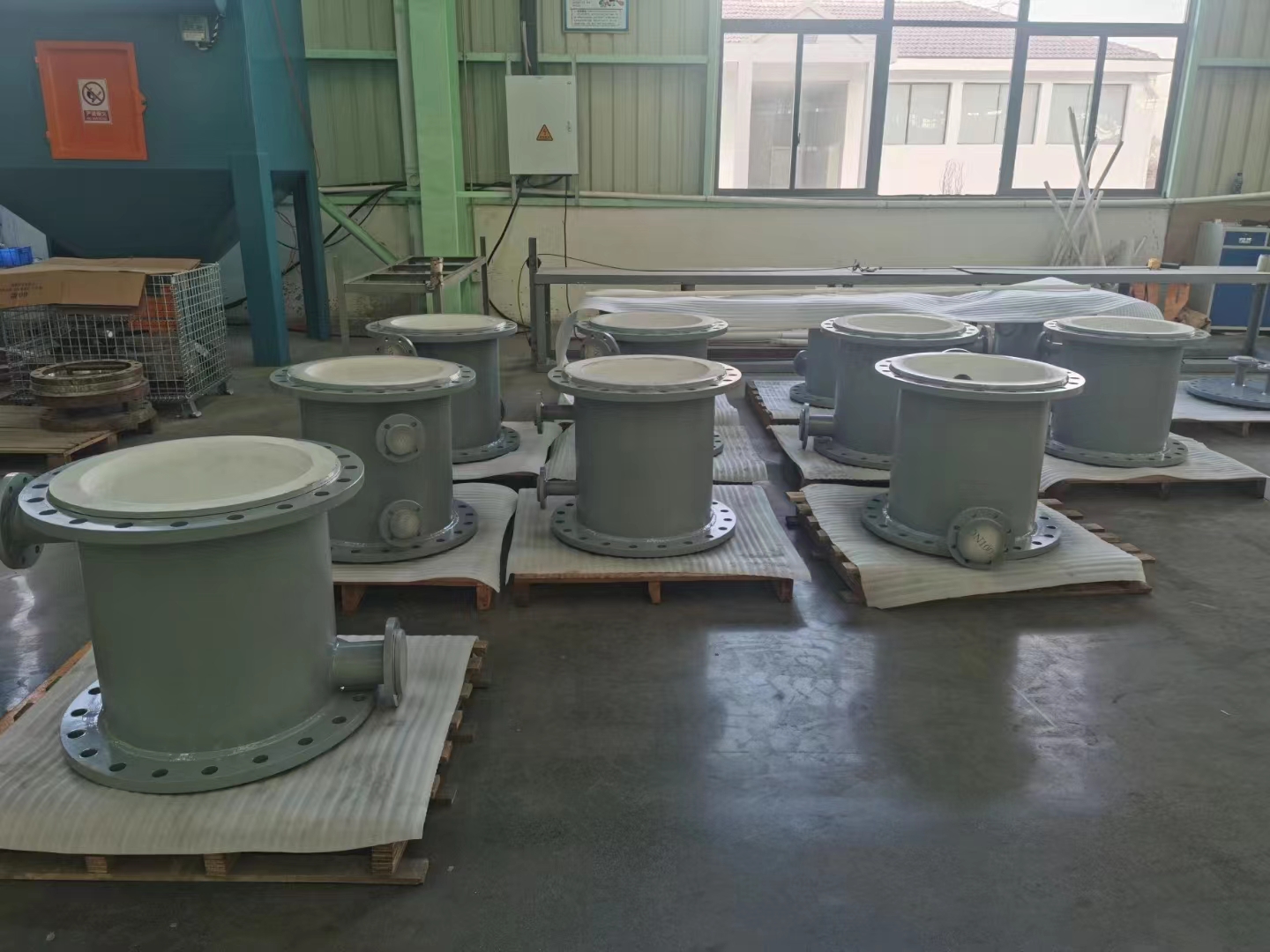 PTFE pipes, fluoropolymer-lined pipes, molded pipes